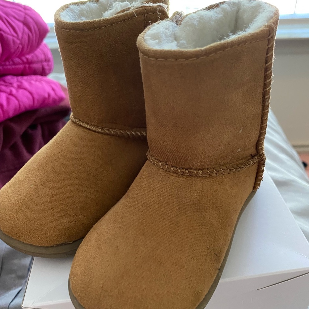 Baby girl boots